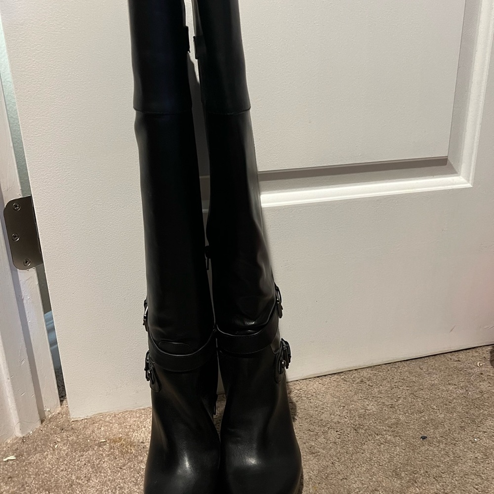 Calf high Guess by Guess boots